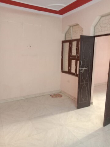 Room in 2.5 BHK Builder Floor at Ashok Nagar – for Rent