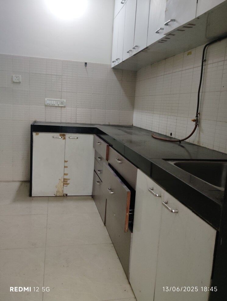 Kitchen, soham-tropical-lagoon 2.5 Bedroom 750 Sq.Ft. Apartment In Ghodbunder Road Thane 8875158