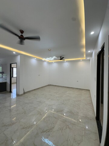 Room in 3 BHK Builder Floor at Avantika Colony – for Sale