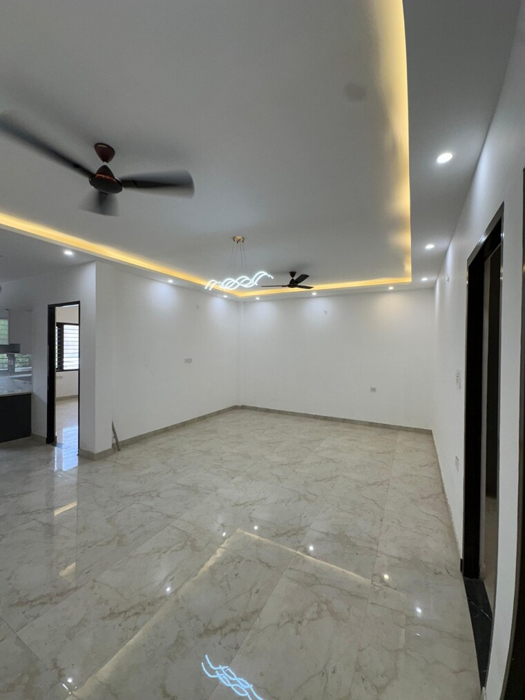 Room, avantika colony 3 Bedroom 240 Sq.Yd. Builder Floor In Avantika Colony Ghaziabad 8875213