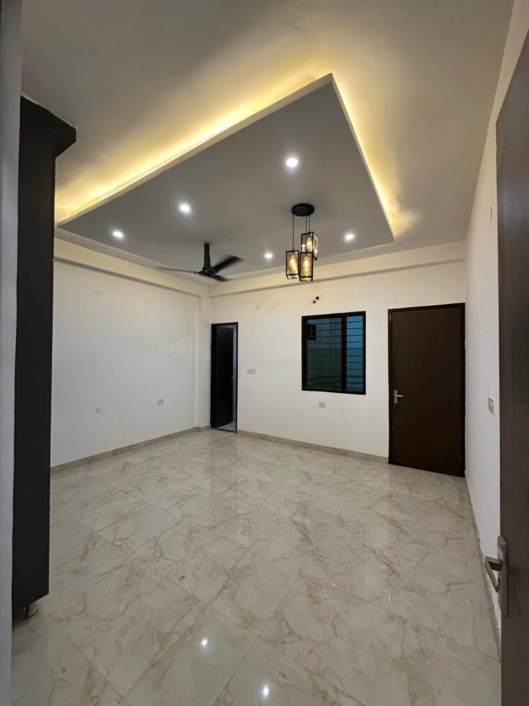 Room, avantika colony 3 Bedroom 240 Sq.Yd. Builder Floor In Avantika Colony Ghaziabad 8875213