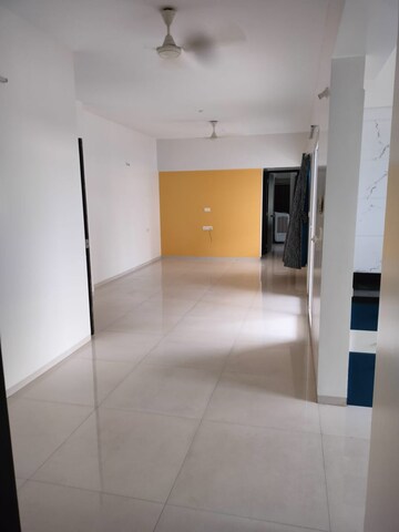 Room in 3 BHK Apartment at SRK Leelavati, Karve Road – for Sale