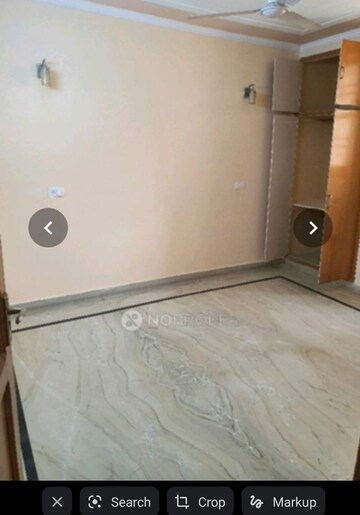 Room in 3 BHK Builder Floor at Sector 49 – for Rent
