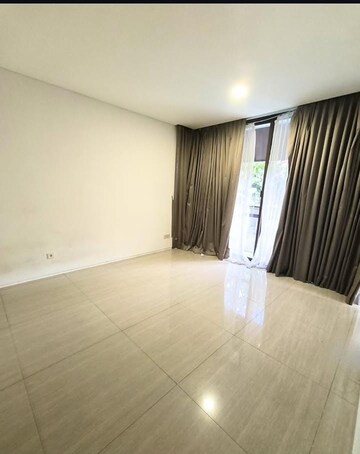 Room in 3 BHK Builder Floor at Sector 35 – for Sale