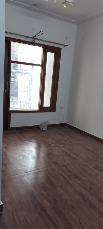 Room in 4 BHK Independent House at RWA Apartments Sector 45, Sector 45 – for Rent