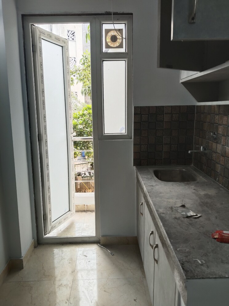 Balcony, sector 54 1 RK 550 Sq.Ft. Builder Floor In Sector 54 Gurgaon 8875400