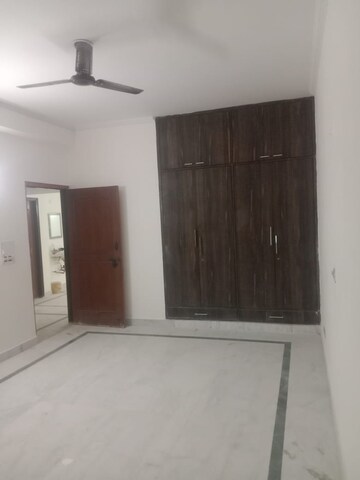 Room in 3 BHK Independent House at RWA Apartments Sector 47, Sector 47 – for Rent