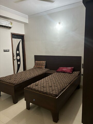 Bedroom in 3 BHK Apartment at Yashoda Desire, Danish Nagar – for Rent