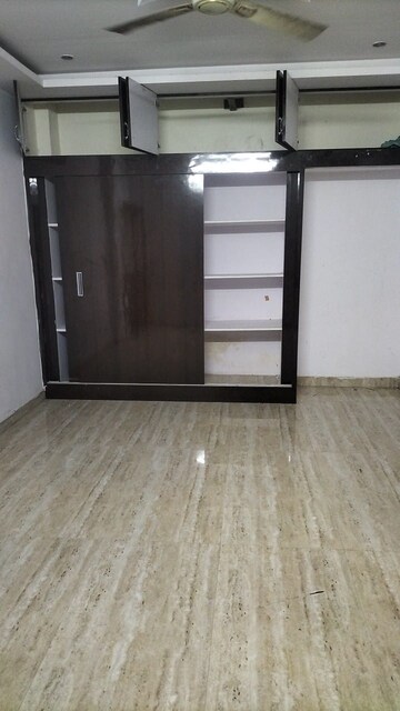 Room in 1 BHK Apartment at Puppalaguda – for Rent
