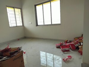 Room in 1.5 BHK Apartment at Agarpara – for Sale