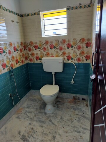 Bathroom in 1.5 BHK Apartment at Agarpara – for Sale