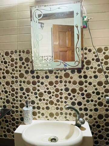 Bathroom in 2.5 BHK Apartment at Amrapali Golf Homes, Sector 4 Greater Noida – for Rent