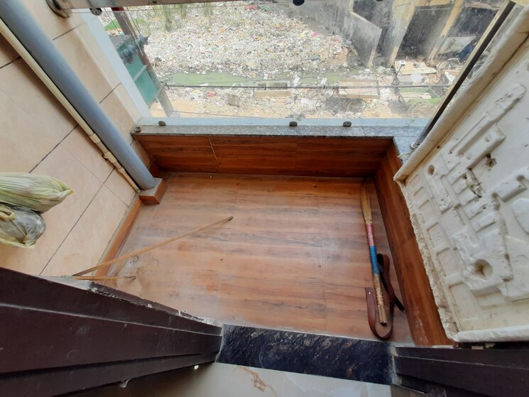 Balcony, ankur vihar 1 Bedroom 400 Sq.Ft. Builder Floor In Ankur Vihar Delhi 8875552