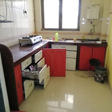 Master Bedroom in 2 BHK Apartment at Dosti Lotus, Wadala – for Rent