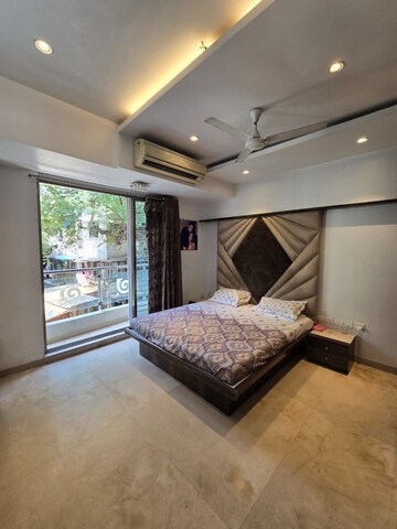 Bedroom in 5 BHK Penthouse at Joy White House, Santacruz West – for Sale