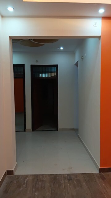 Room in 2 BHK Independent House at Gomti Nagar – for Rent