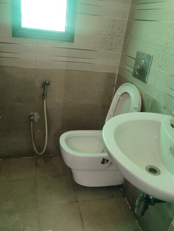 Bathroom in 2 BHK Independent House at Gomti Nagar – for Rent