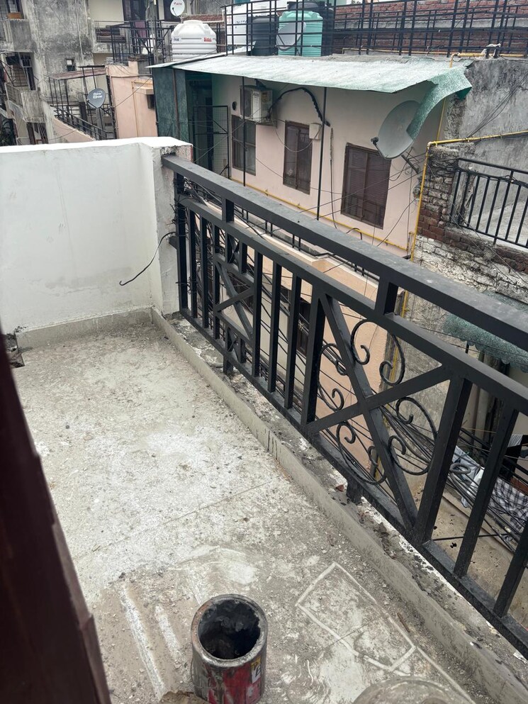 Balcony, khirki extension 1 Bedroom 500 Sq.Ft. Builder Floor In Khirki Extension Delhi 8875651