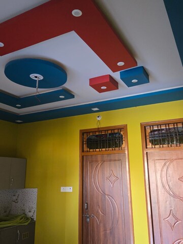 Bedroom in 3 BHK Apartment at Gomti Nagar – for Rent