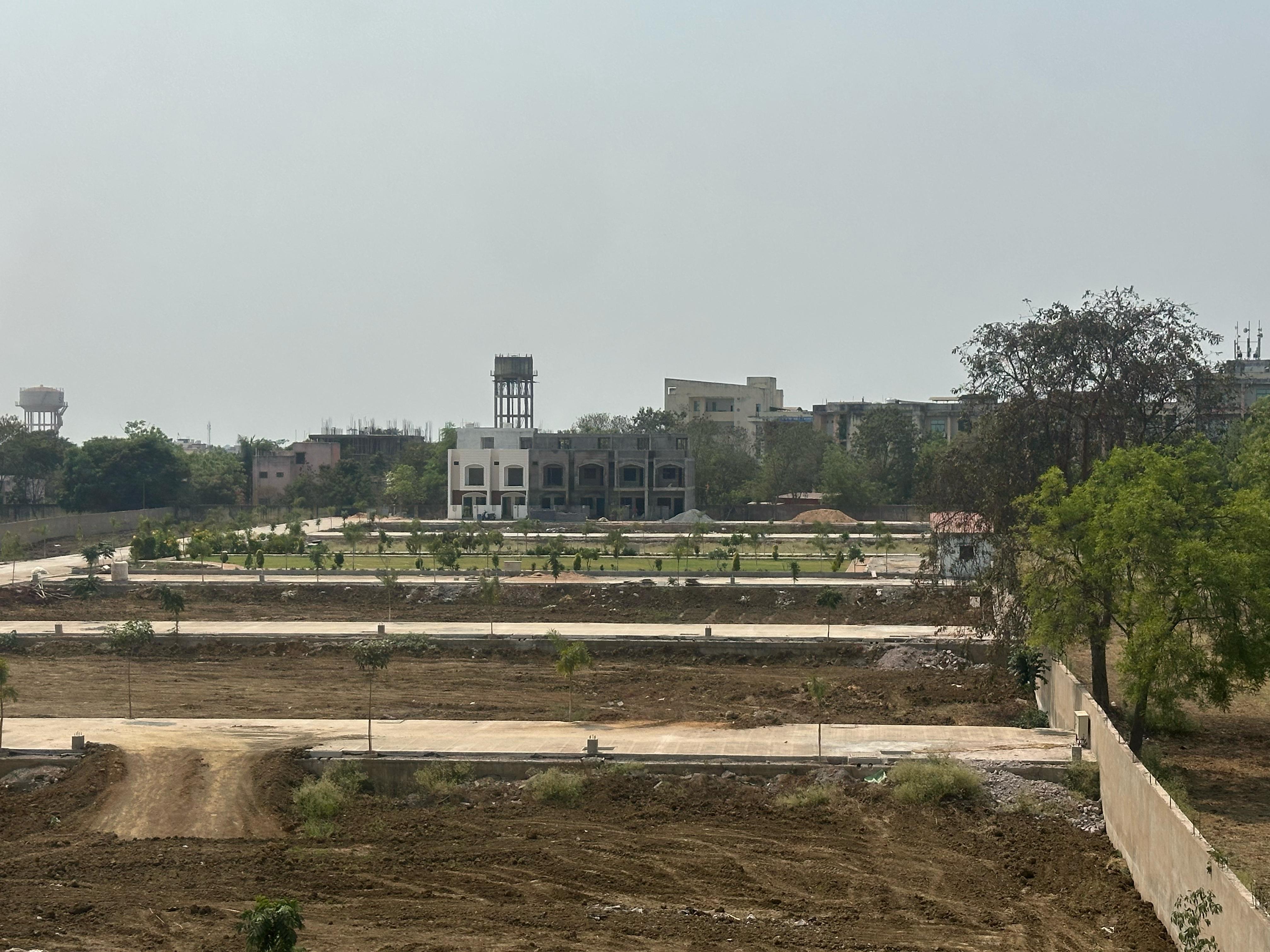 Plot For Sale in Vasundhara City