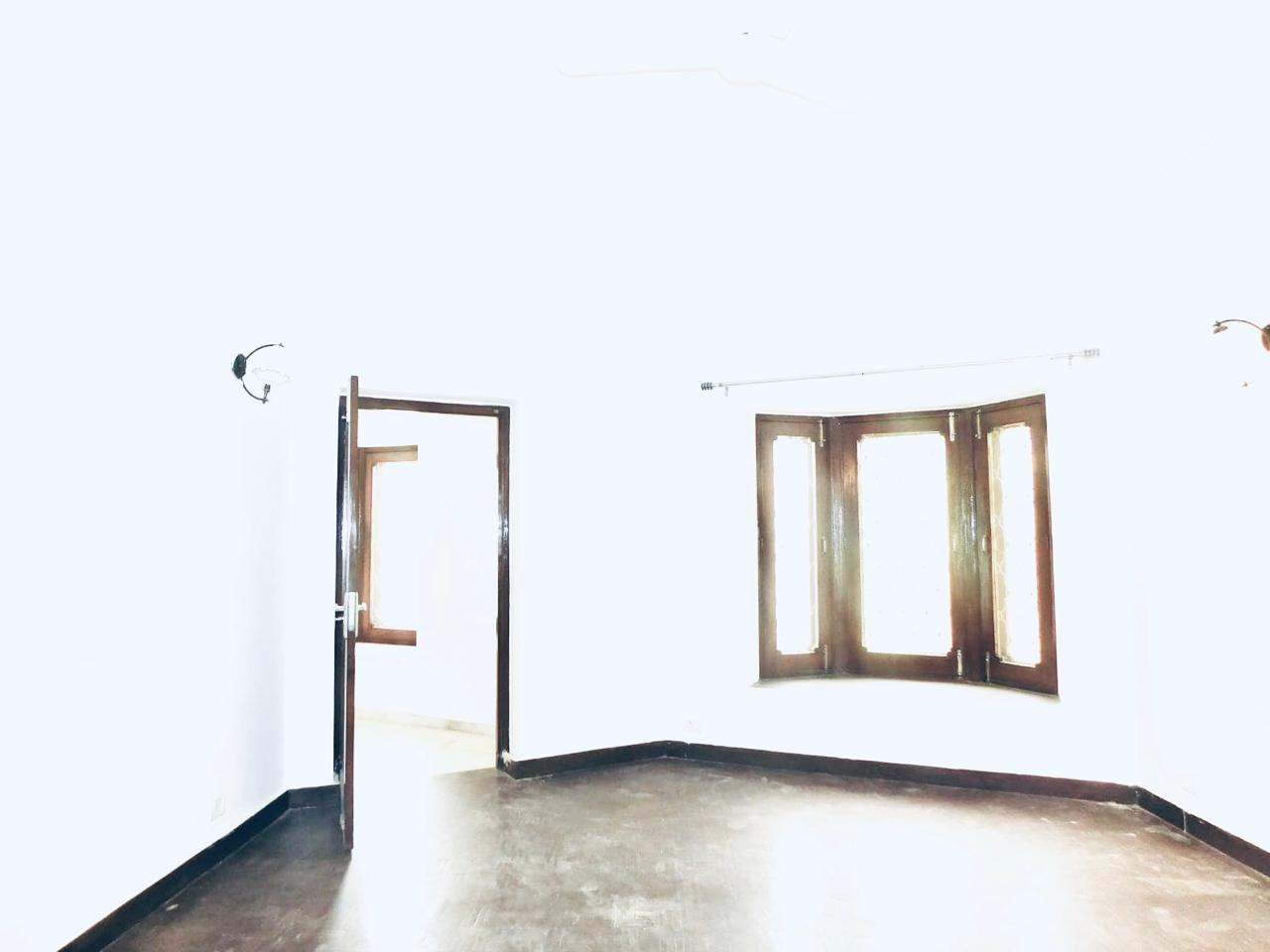 3 BHK Builder Floor For Rent in Safdarjung Development Area