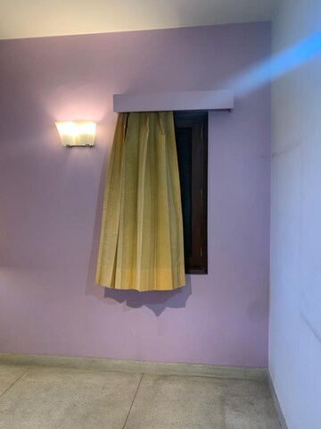 Room in 3 BHK Apartment at Alaknanda – for Sale