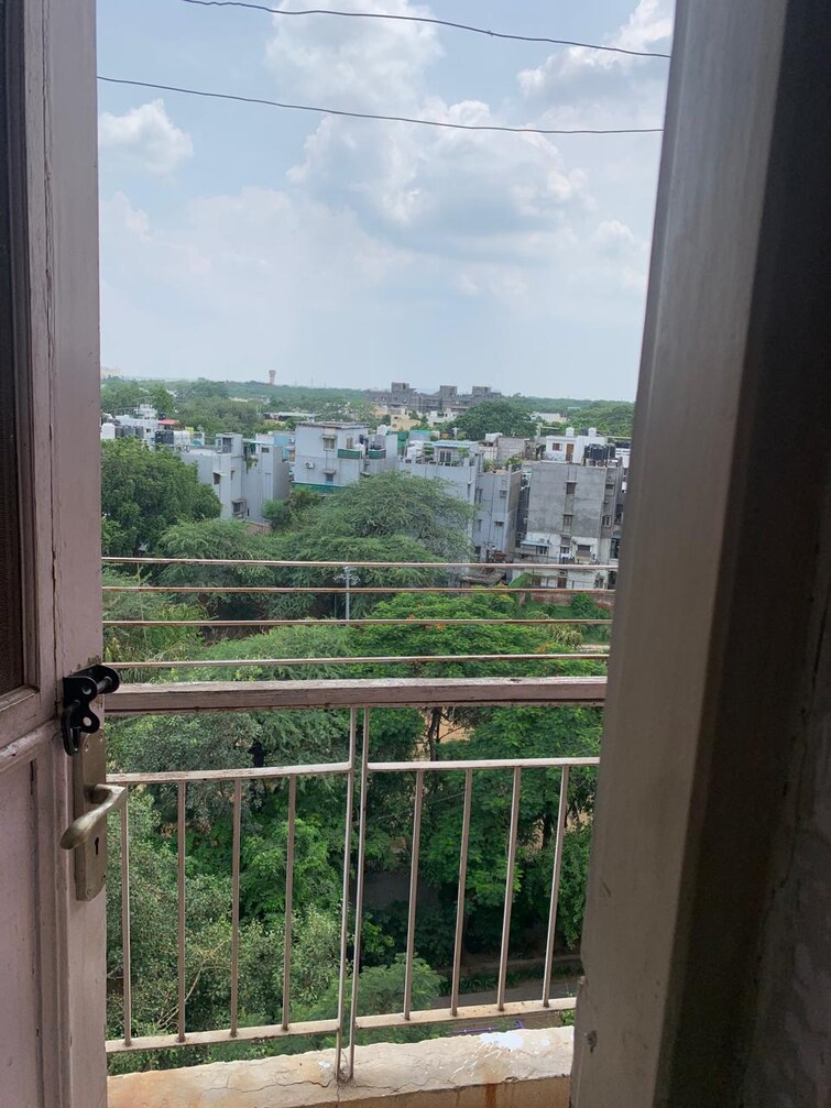 Balcony, alaknanda 3 Bedroom 1400 Sq.Ft. Apartment In Alaknanda Delhi 8875688