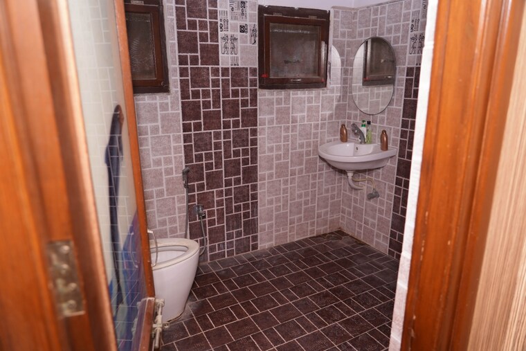 Bathroom, alwal 4 Bedroom 4800 Sq.Ft. Independent House In Alwal Hyderabad 8875735
