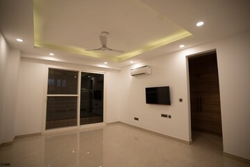 Building Lobby in 4 BHK Builder Floor at Huda CGHS, Sector 56 – for Sale