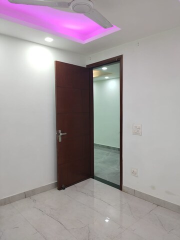 Room in 2 BHK Builder Floor at Malviya Nagar – for Rent