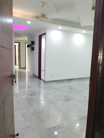Room in 2 BHK Builder Floor at Malviya Nagar – for Rent