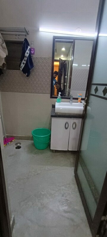 Bathroom in 2 BHK Builder Floor at Lajpat Nagar 4 – for Rent