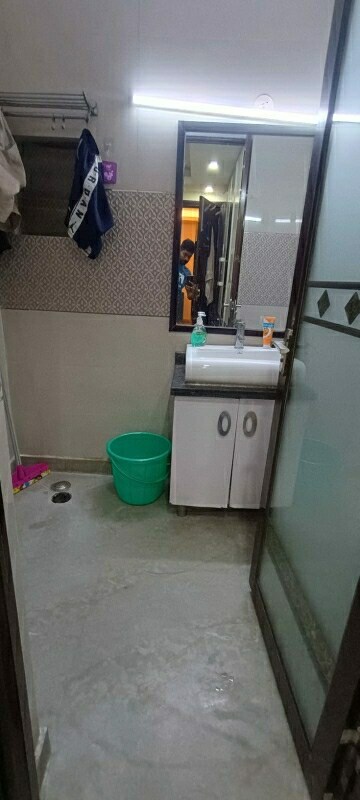 Bathroom in 2 BHK Builder Floor at Lajpat Nagar 4 – for Rent