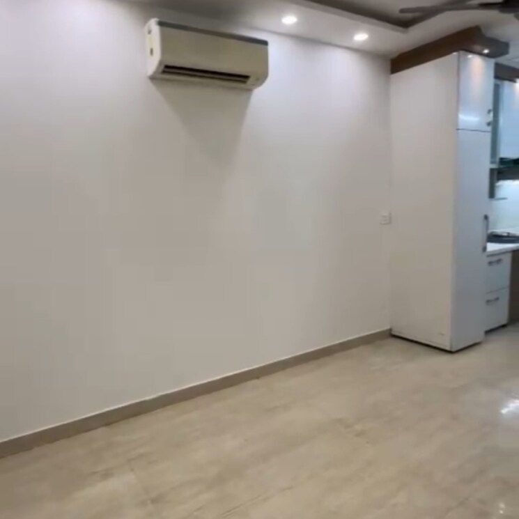 Room, vishnu garden 2 Bedroom 67 Sq.Yd. Builder Floor In Vishnu Garden Delhi 8875814