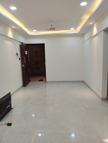 Room in 2 BHK Apartment at Pant Nagar – for Rent