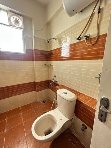 Bathroom in 3 BHK Apartment at Sai Balaji Lemon Tree, Kempapura – for Rent