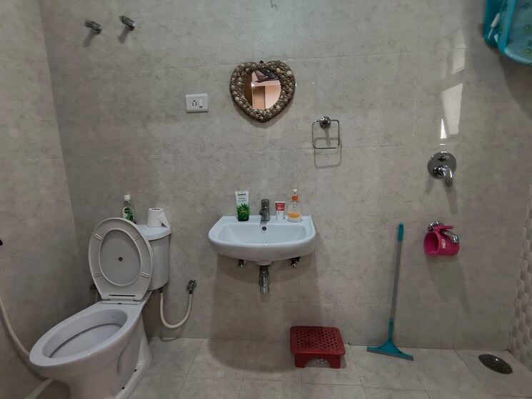 Bathroom, dtc-southern-heights 2 Bedroom 870 Sq.Ft. Apartment In Joka Kolkata 8875822