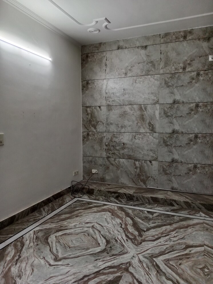 Room, sector 13 3.5 Bedroom 2065 Sq.Ft. Builder Floor In Sector 13 Panipat 8875889