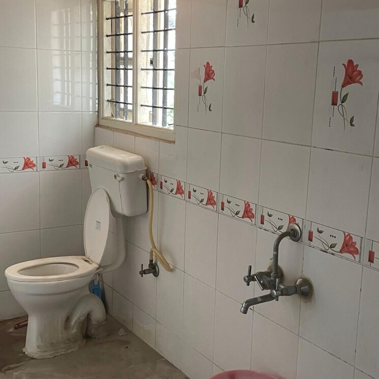 Bathroom, shanthi nagar 2.5 Bedroom 1250 Sq.Ft. Independent House In Shanthi Nagar Bangalore 8875901