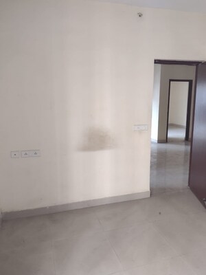 Room in 3 BHK Apartment at Galaxy North Avenue ll, Gaur City 2 – for Sale