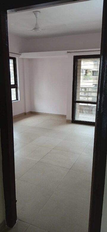 Room in 4 BHK Apartment at AWHO Tucker Vihar, Hadapsar – for Rent