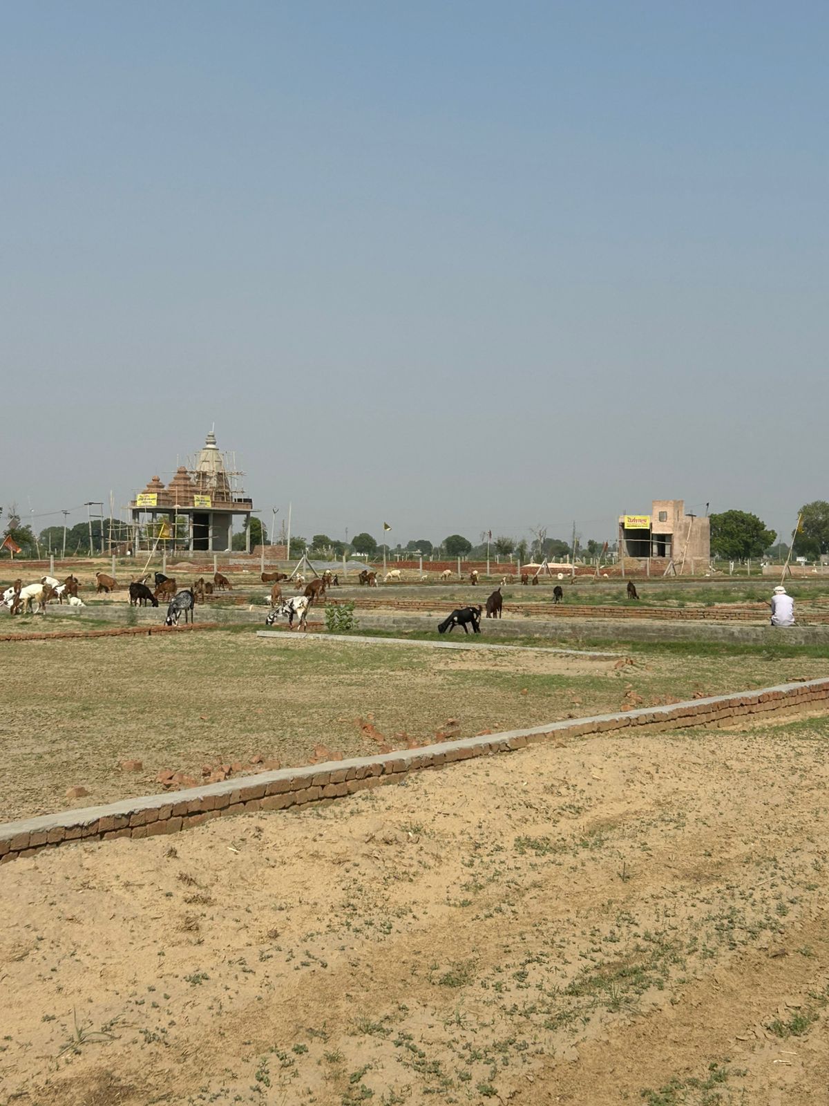 Plot For Sale in Bansuri Dham 