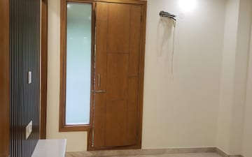2 BHK Builder Floor For Rent in Janakpuri