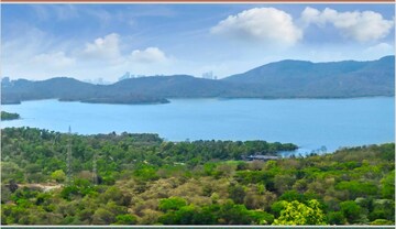 Plot Area in 4 BHK Builder Floor at Lodha Corinthia, Bhandup West – for Sale