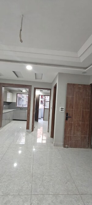 Building Lobby in 3 BHK Builder Floor at Soha Neal City, Sector 98 – for Sale