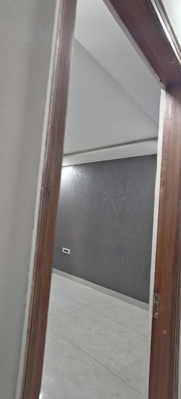 Furnished Amenities in 3 BHK Builder Floor at Soha Neal City, Sector 98 – for Sale