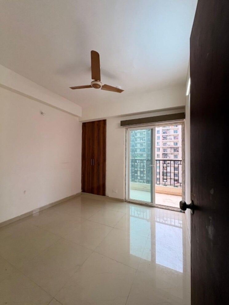 Room, windsor-paradise-2 3 Bedroom 1295 Sq.Ft. Apartment In Raj Nagar Extension Ghaziabad 8876043