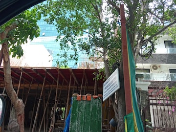  Plot For Sale in Dlf Ankur Vihar