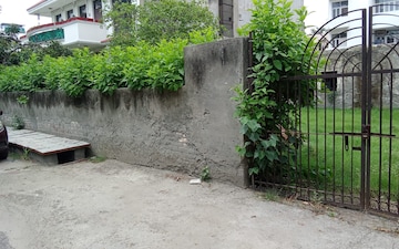 Plot For Sale in Dlf Ankur Vihar