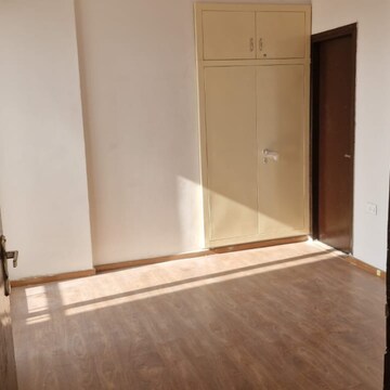 Bedroom in 2.5 BHK Apartment at Amrapali Riverview, Amrapali Leisure Valley – for Rent